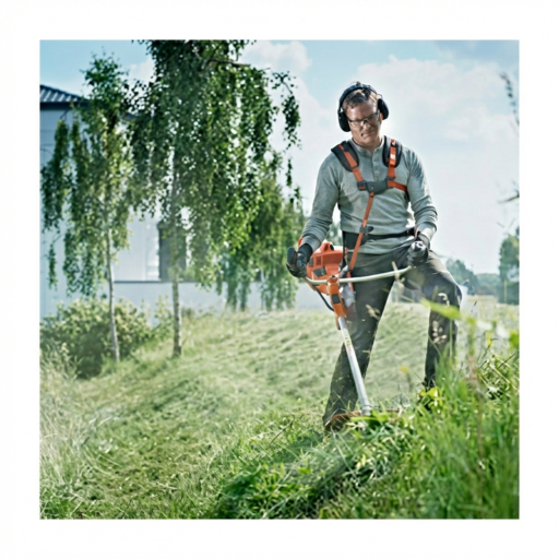 Desmalezadora Husqvarna 331R - Vista 2